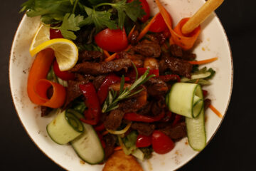 Steak Mantar Salatası